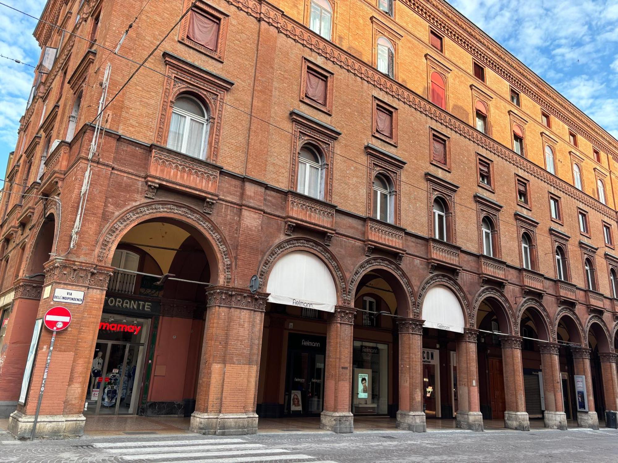 Indipendenza 24 Bed & Breakfast Bologna Exterior photo