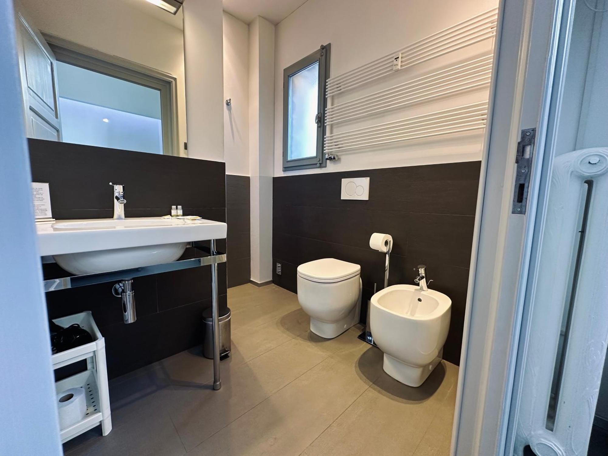 Indipendenza 24 Bed & Breakfast Bologna Exterior photo